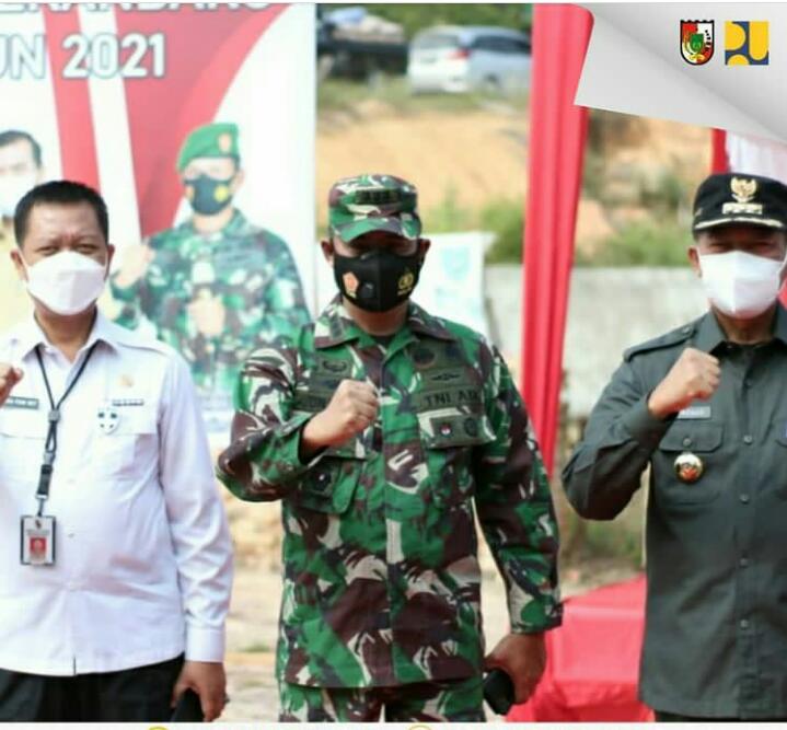 Kadis PUPR Dampingi Wali Kota Tinjau Kegiatan Karya Bakti TNI