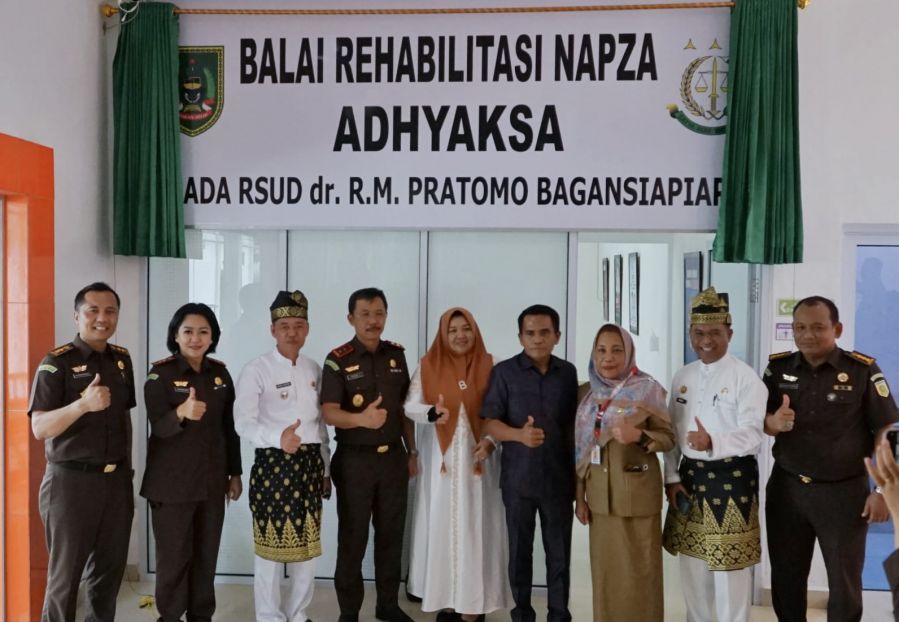 Kunker ke Rohil, Bupati Rohil Dampingi Kajati Riau Resmikan Rumah RJ dan Balai Rehabilitasi Adhyaksa