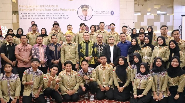 Pengukuhan dan Seminar Pendidikan Berlangsung Sukses Ditaja IPEMARU Kota Pekanbaru